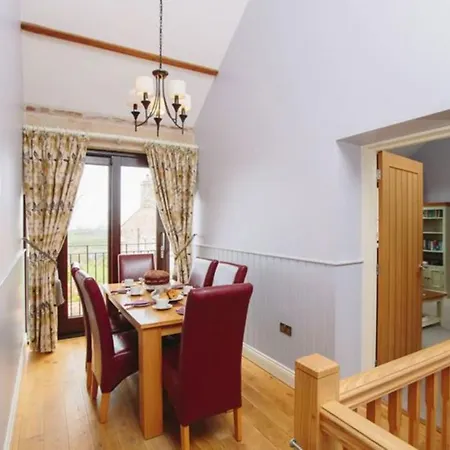 Tower Barn Hot Tub * Brampton (Cumbria)
